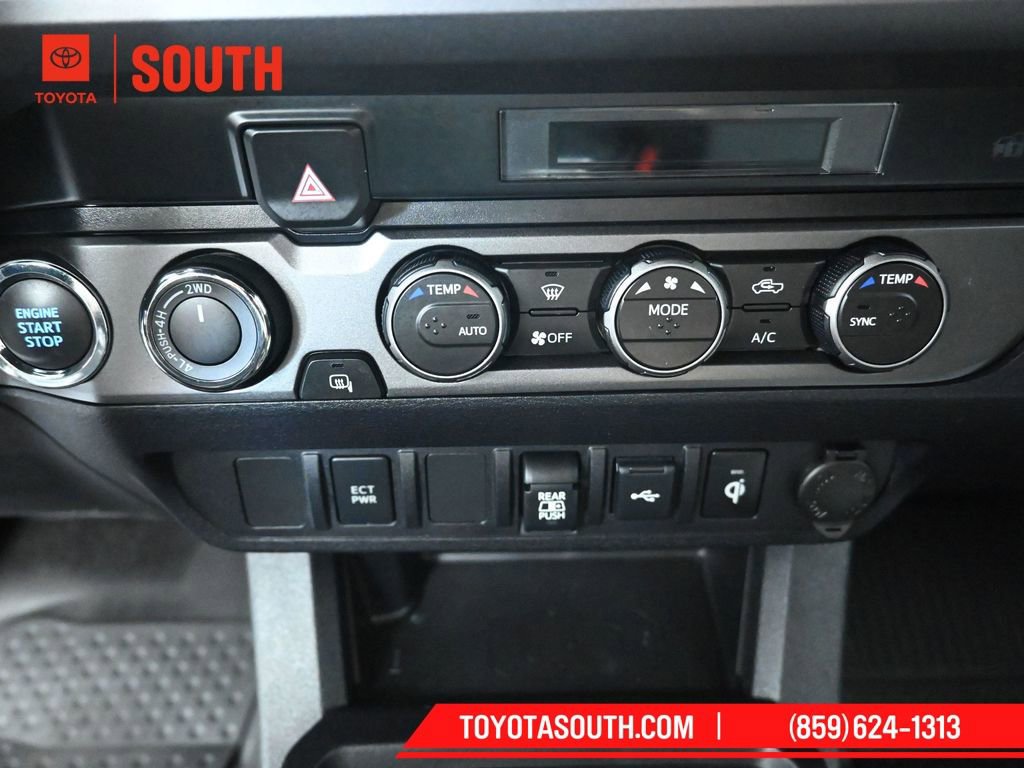 Used 2023 Toyota Tacoma TRD Sport image 17
