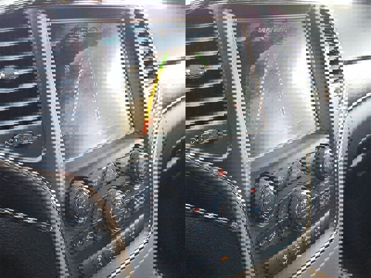 Used 2015 Jeep Grand Cherokee Summit image 16