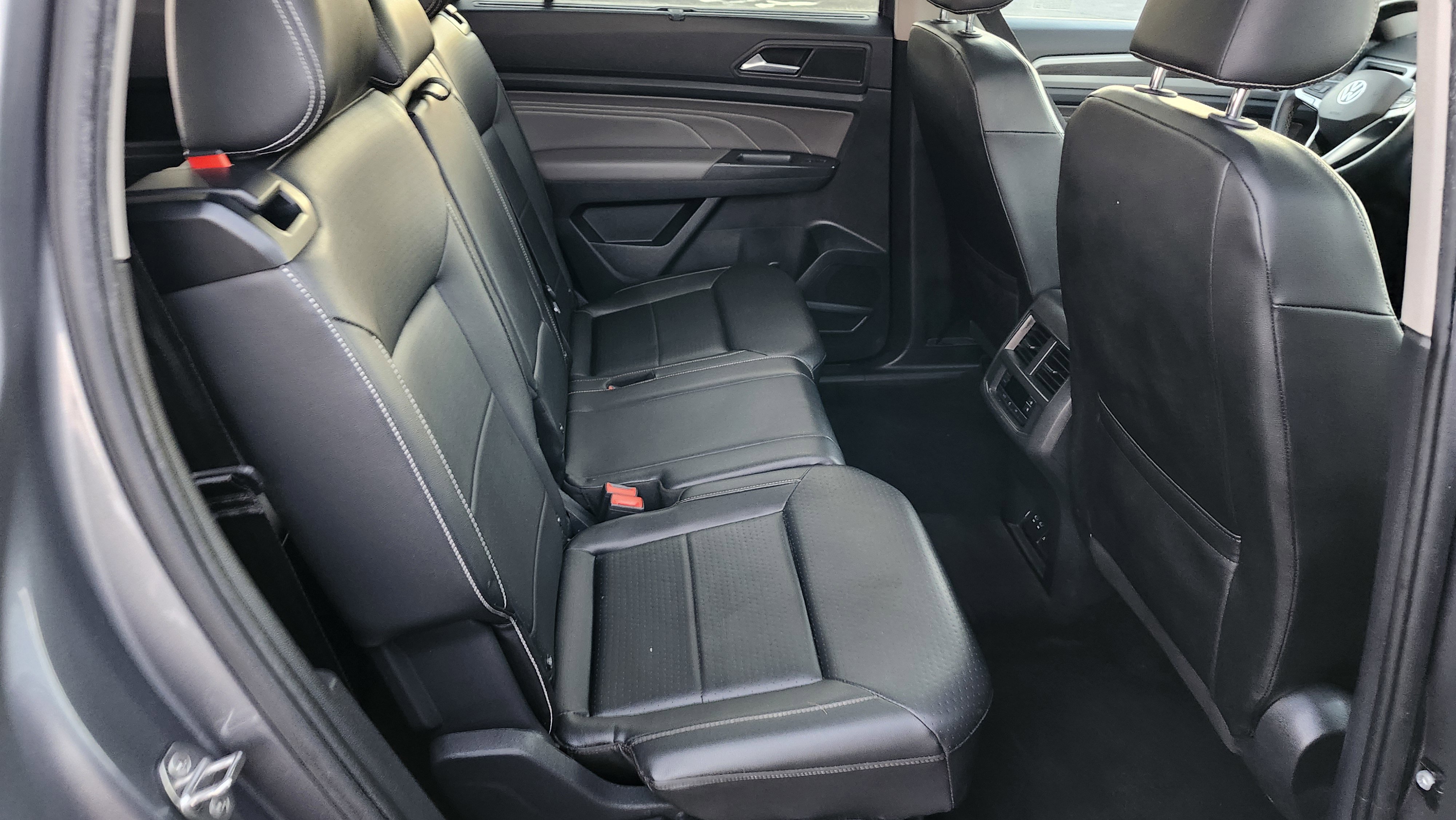 Used 2021 Volkswagen Atlas SE w/ Panoramic Sunroof Package image 19