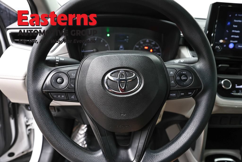 Used 2023 Toyota Corolla Cross L AWD/4WD image 10