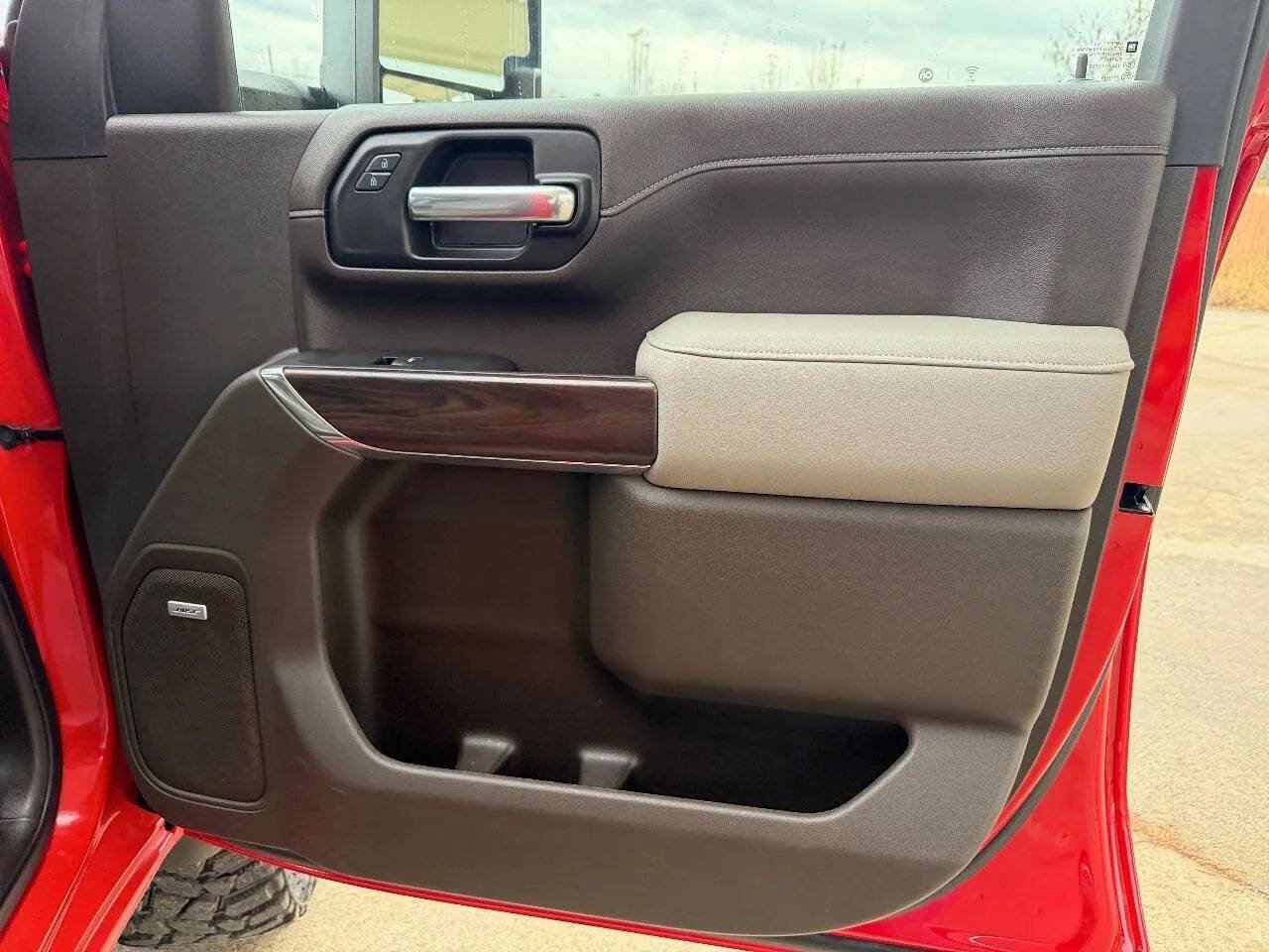 Used 2021 GMC Sierra 2500 SLT w/ SLT Premium Package image 23