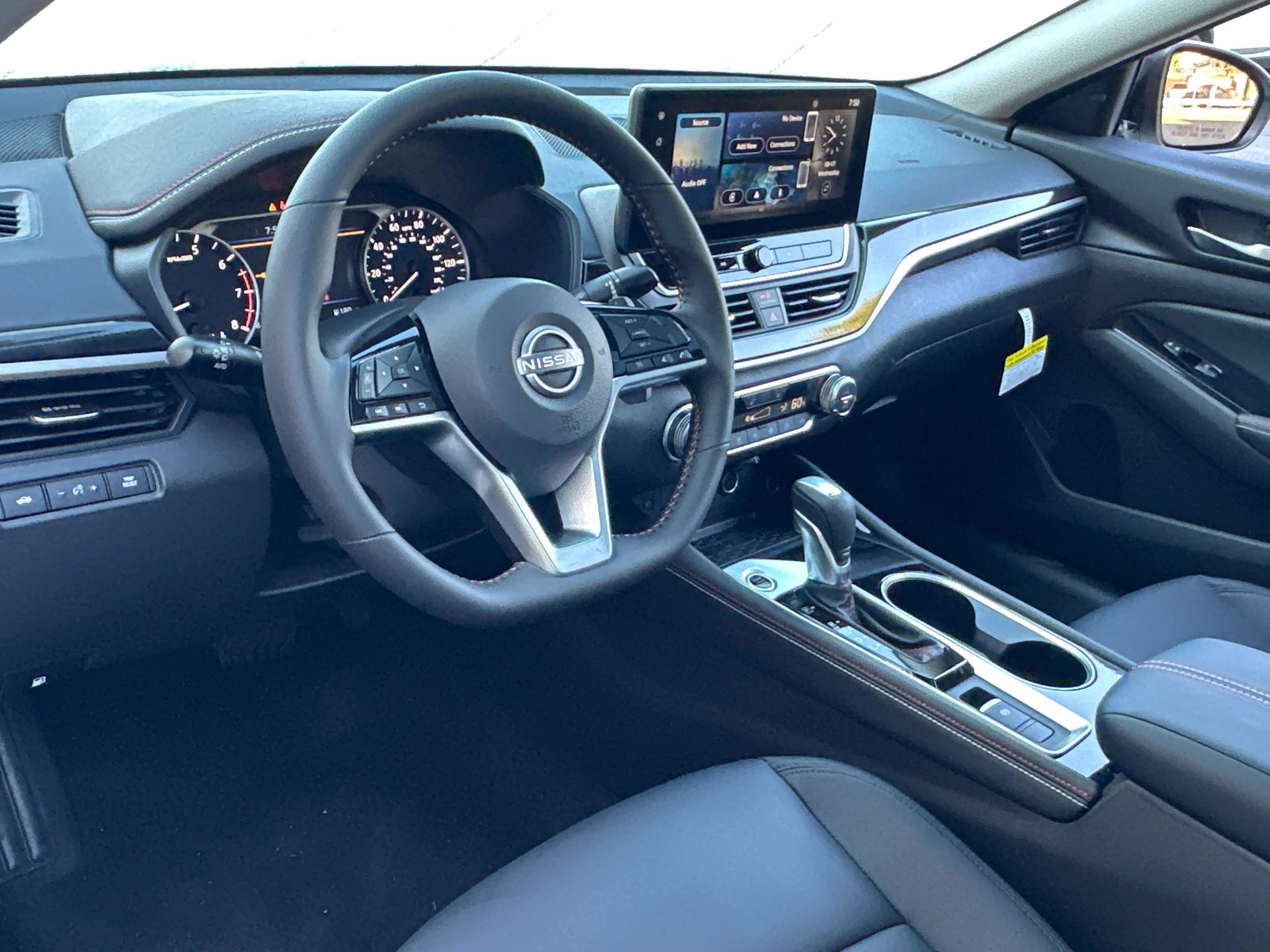 New 2025 Nissan Altima 2.5 SR w/ SR Premium Package image 29