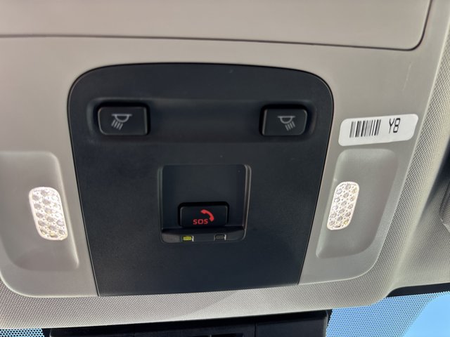 Used 2025 Toyota Camry LE FWD image 31