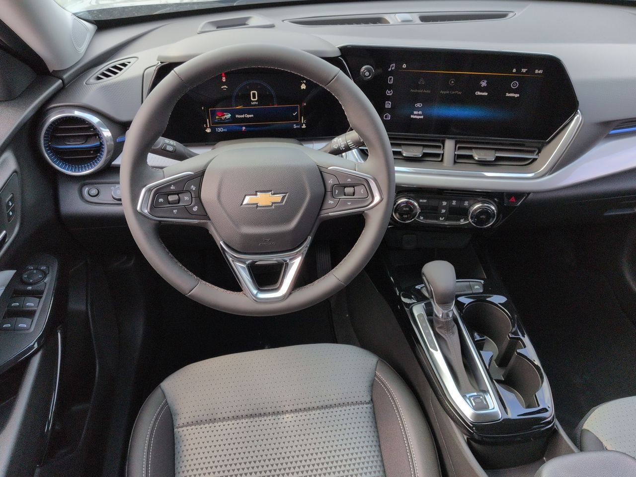 New 2026 Chevrolet Trax LT w/ Driver Confidence Package FWD image 21
