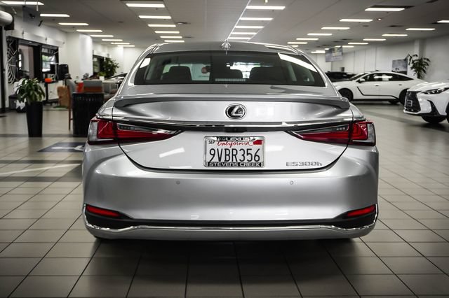 Certified 2025 Lexus ES 300h w/ Premium Package FWD image 7