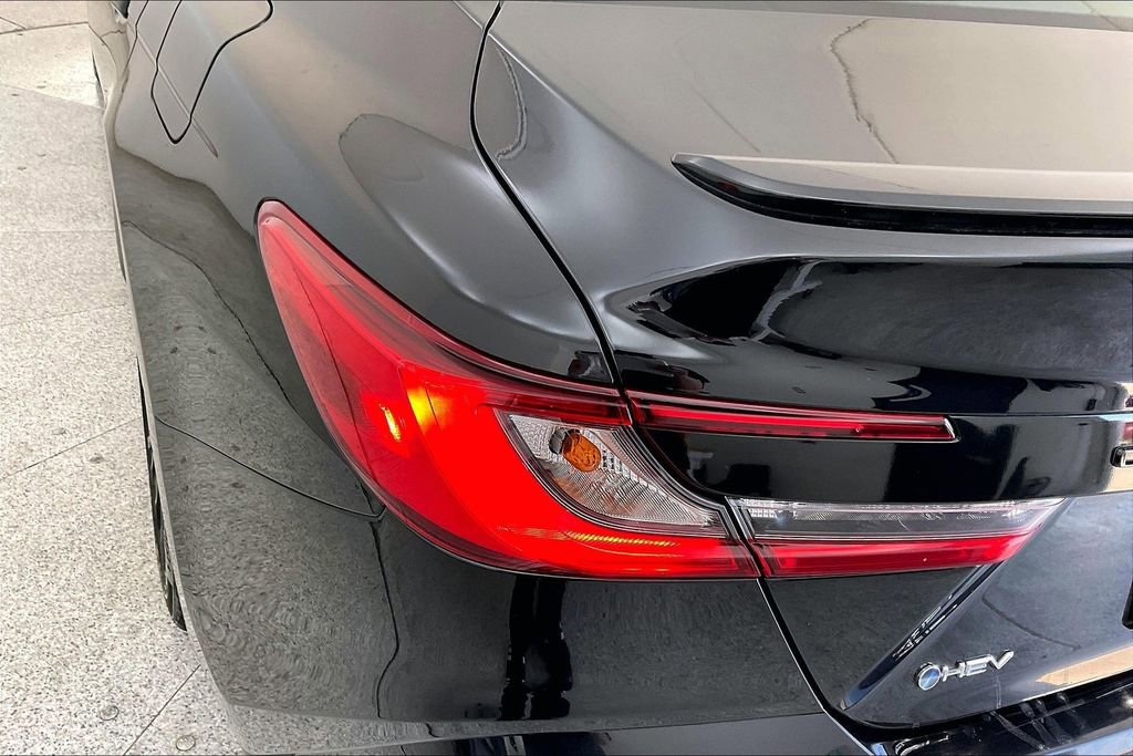 Used 2025 Toyota Camry SE image 41