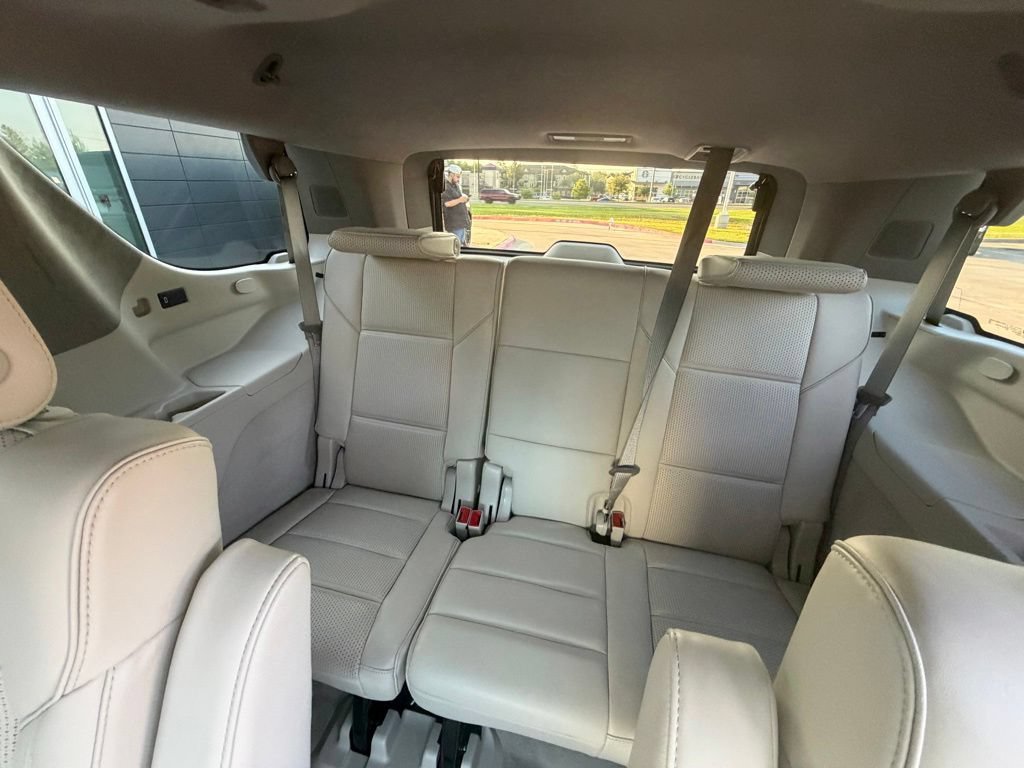 Used 2024 Cadillac Escalade Sport Platinum w/ LPO, Floor Liner Package AWD/4WD image 16