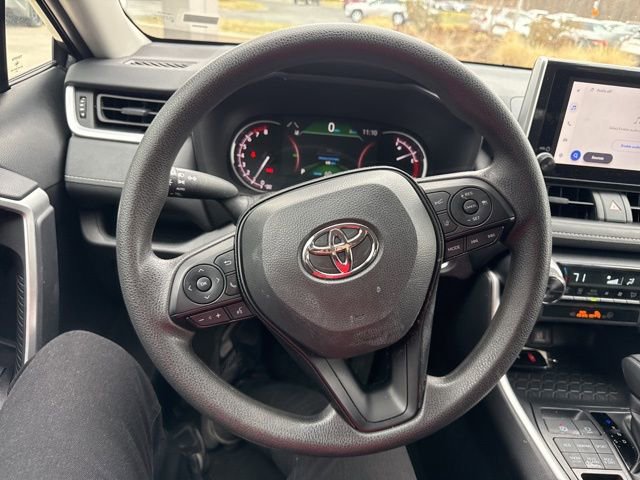 Used 2025 Toyota RAV4 XLE image 14
