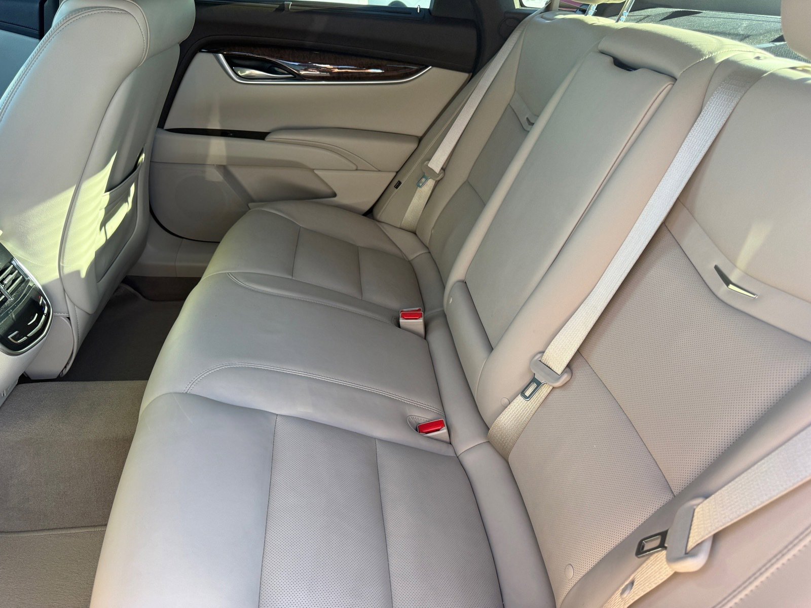 Used 2014 Cadillac XTS Premium image 22