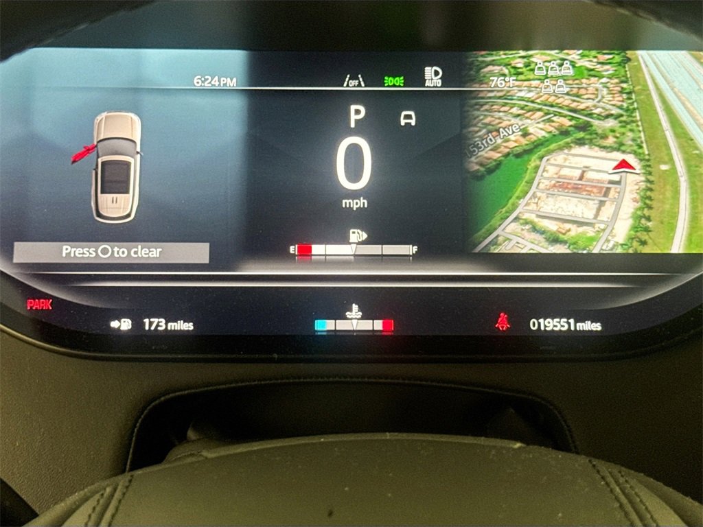 Used 2024 Land Rover Range Rover Long Wheelbase SE image 12