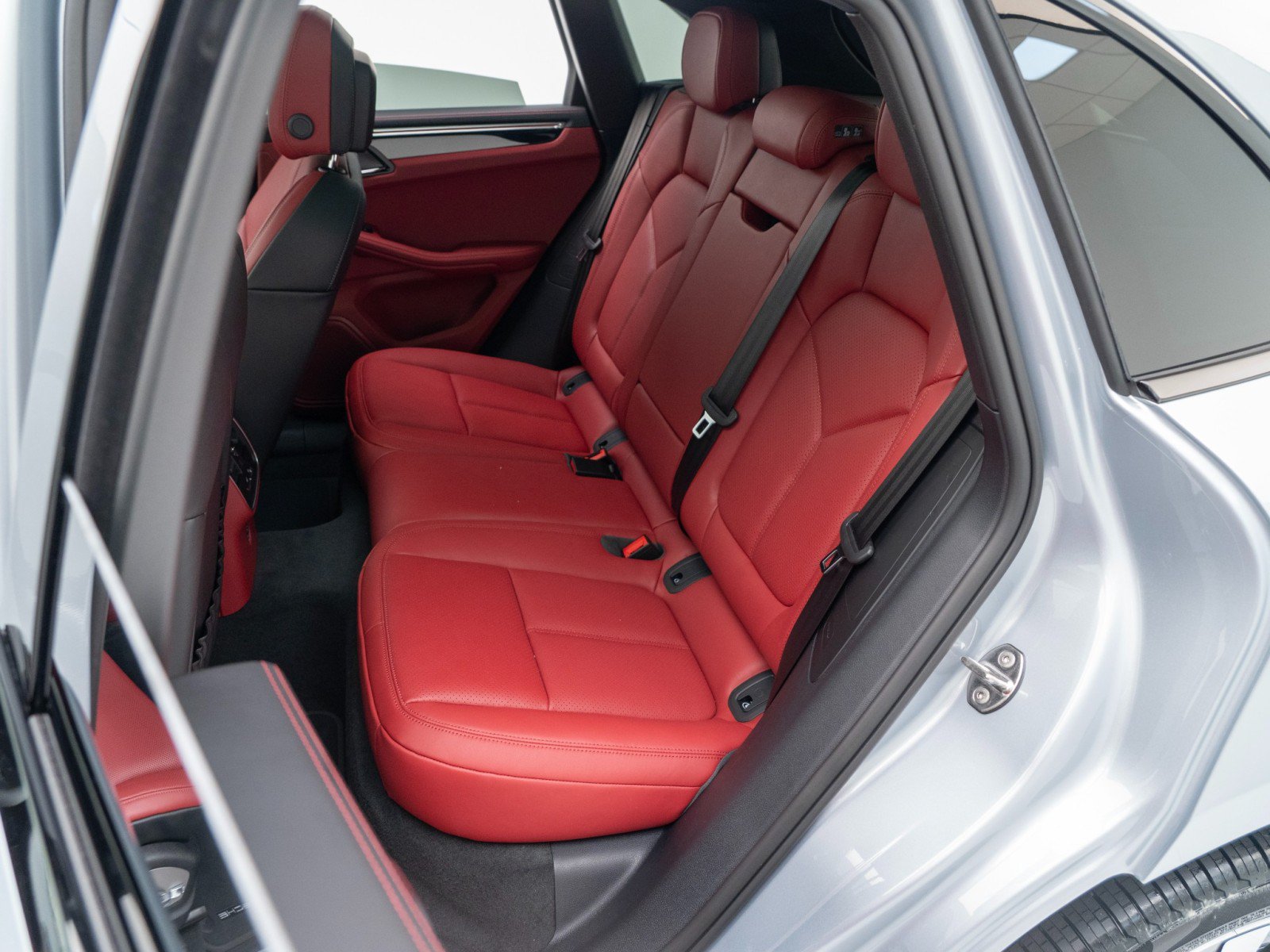 New 2026 Porsche Macan S AWD/4WD image 29