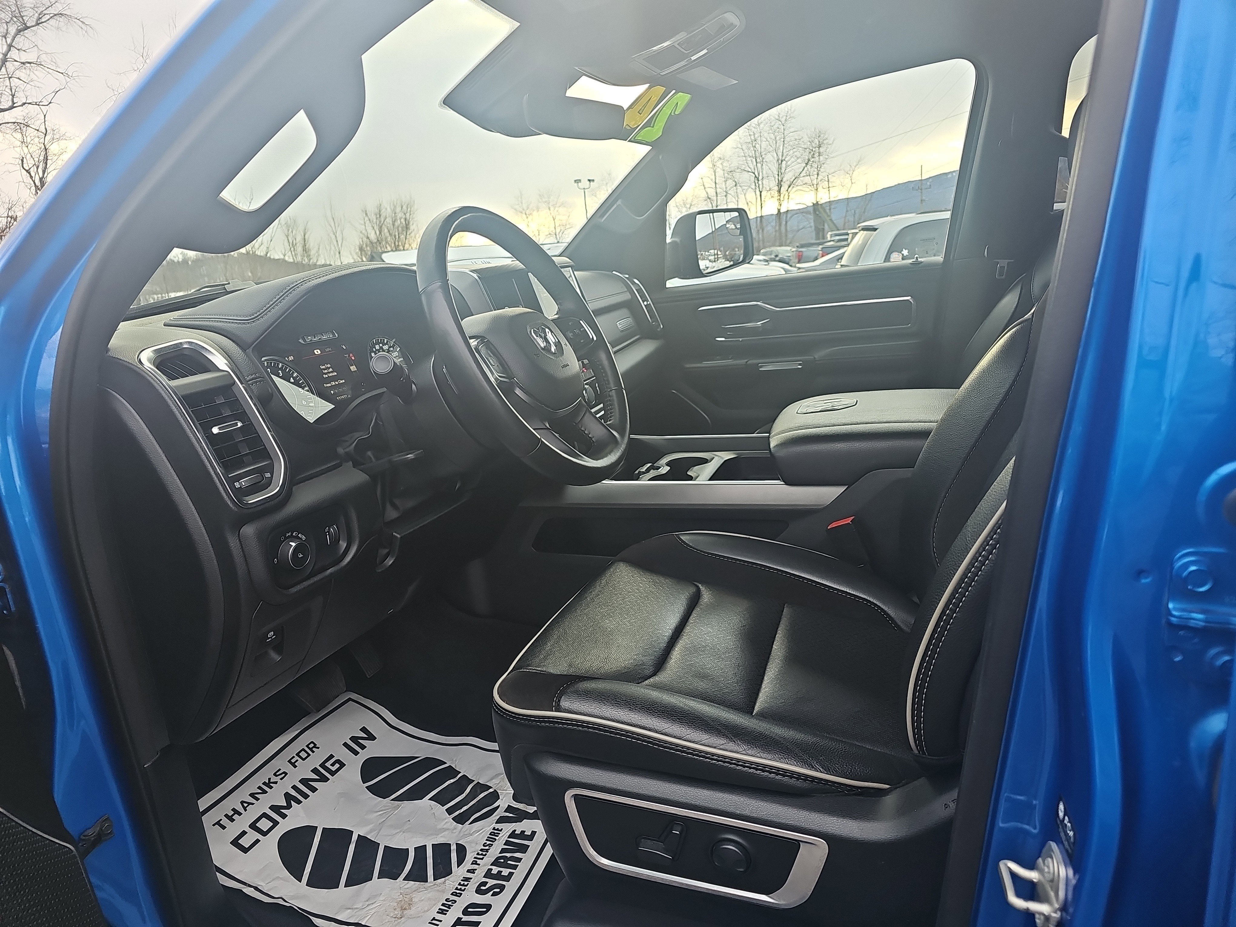 Used 2024 RAM 1500 Laramie image 12