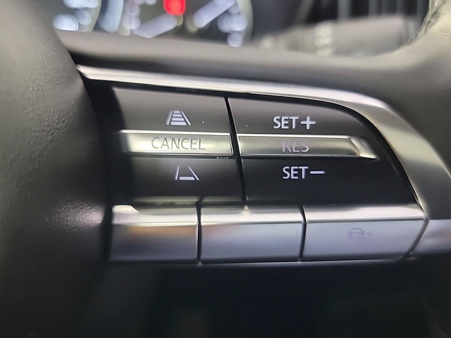 Used 2025 MAZDA CX-50 AWD 2.5 S w/ Premium Package image 27