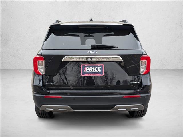 Used 2023 Ford Explorer XLT w/ Equipment Group 202A AWD/4WD image 7
