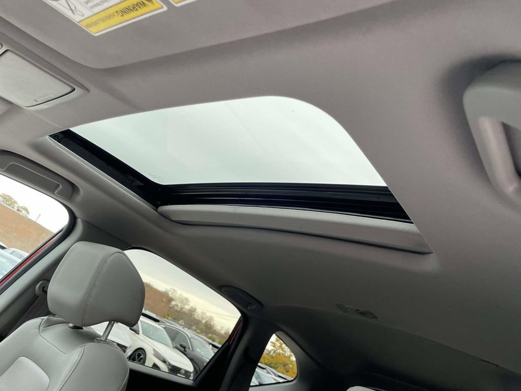 Used 2022 Honda CR-V Touring image 20