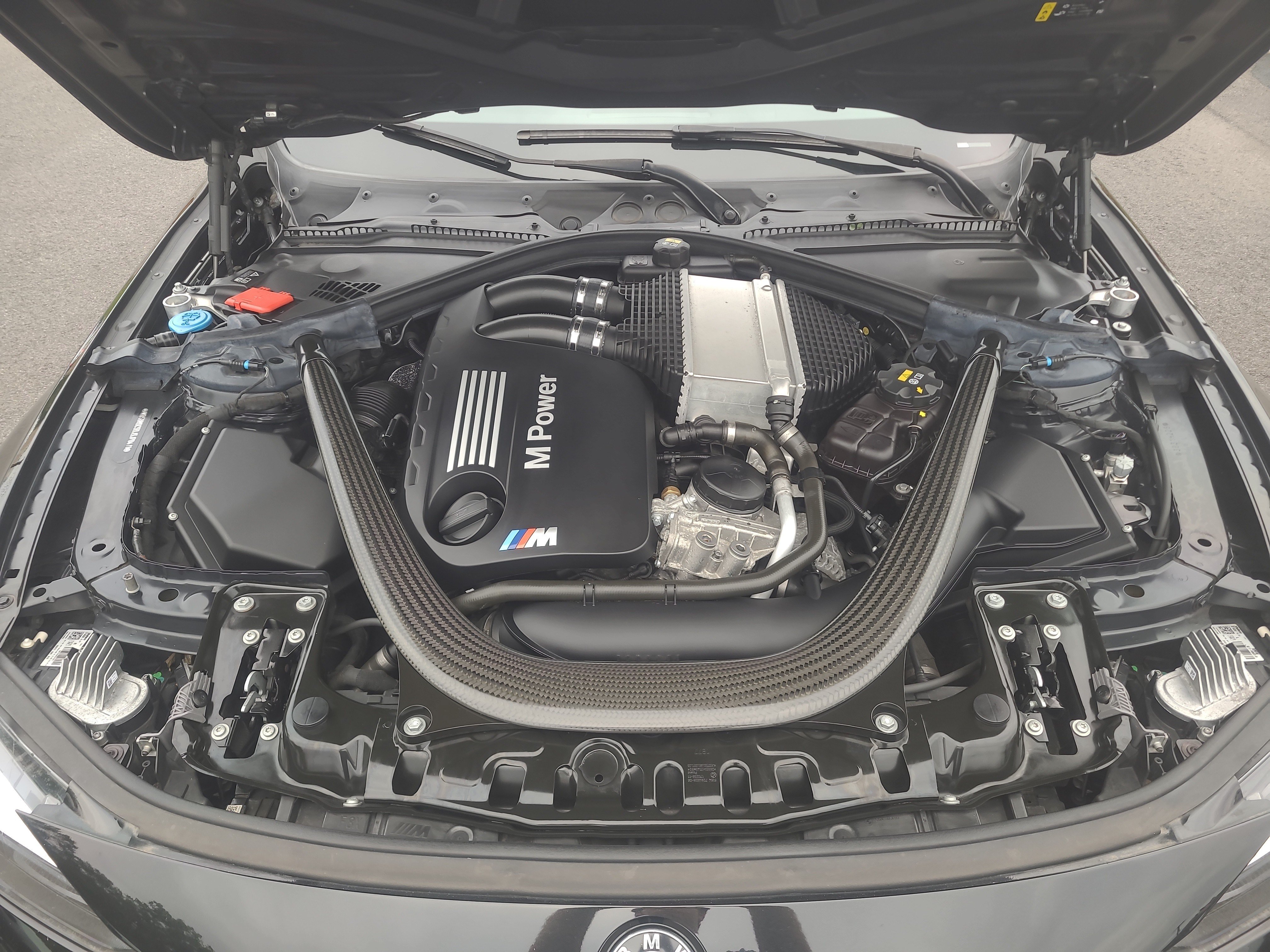 Used 2018 BMW M3 CS RWD image 31