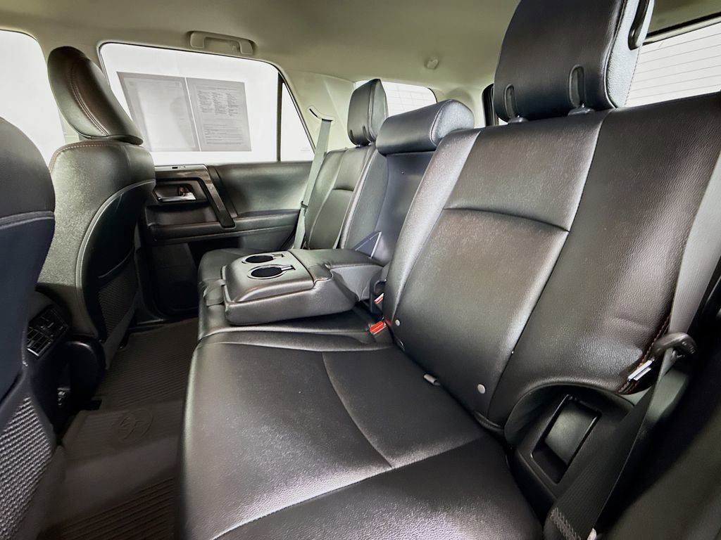 Certified 2021 Toyota 4Runner Venture w/ Moonroof Package AWD/4WD image 28