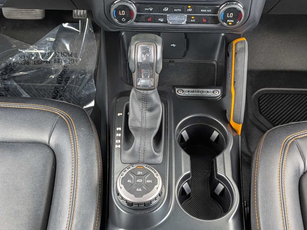 Used 2024 Ford Bronco Badlands w/ Sasquatch Package AWD/4WD image 18