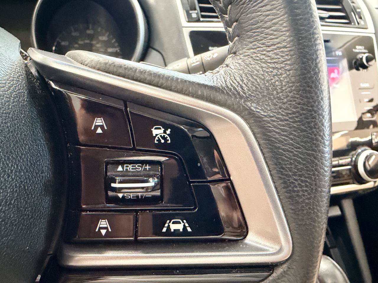 Used 2018 Subaru Outback 2.5i Limited AWD/4WD image 47