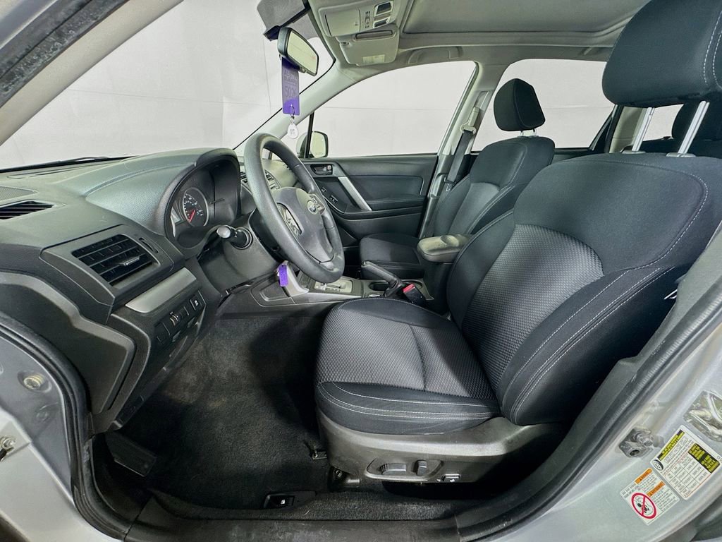 Used 2014 Subaru Forester 2.5i Premium w/ All-Weather Package AWD/4WD image 23