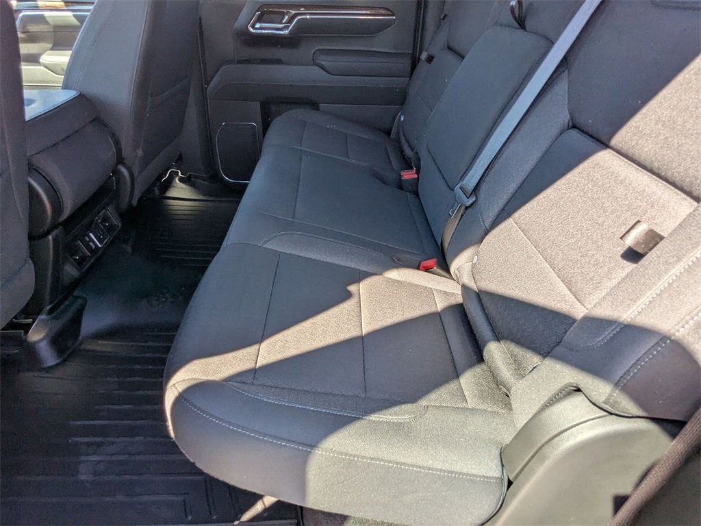 Used 2025 GMC Sierra 1500 Elevation image 18