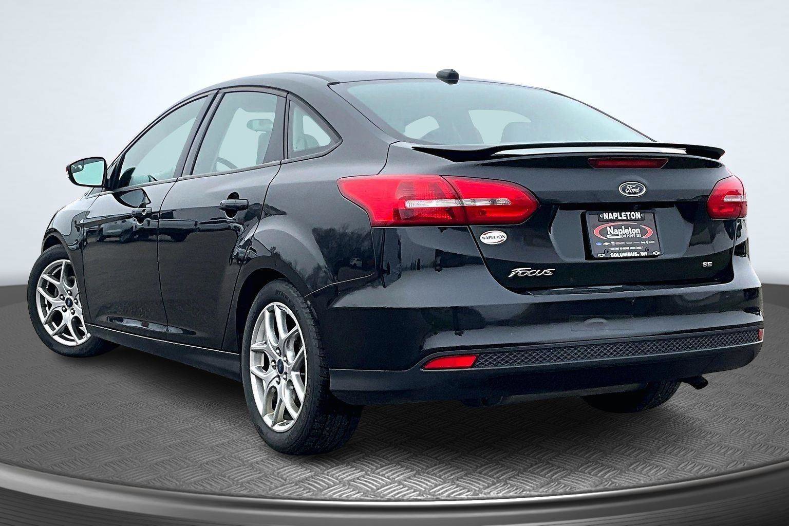 Used 2015 Ford Focus SE w/ Equipment Group 201A image 13