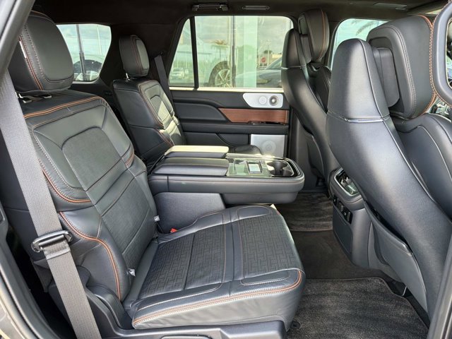 Certified 2024 Lincoln Navigator Black Label image 23