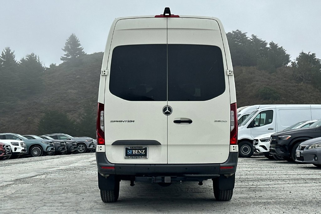 Used 2025 Mercedes-Benz Sprinter 2500 image 5