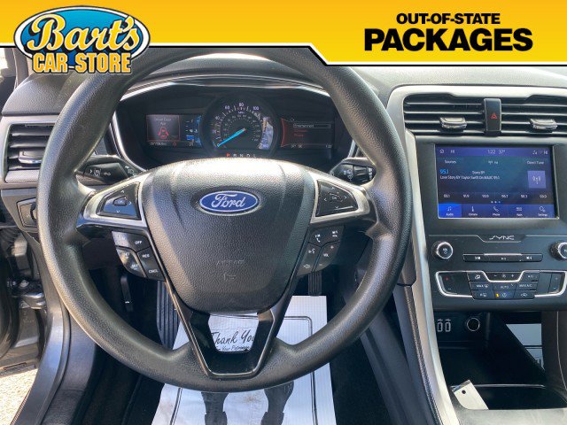 Used 2020 Ford Fusion SE image 28