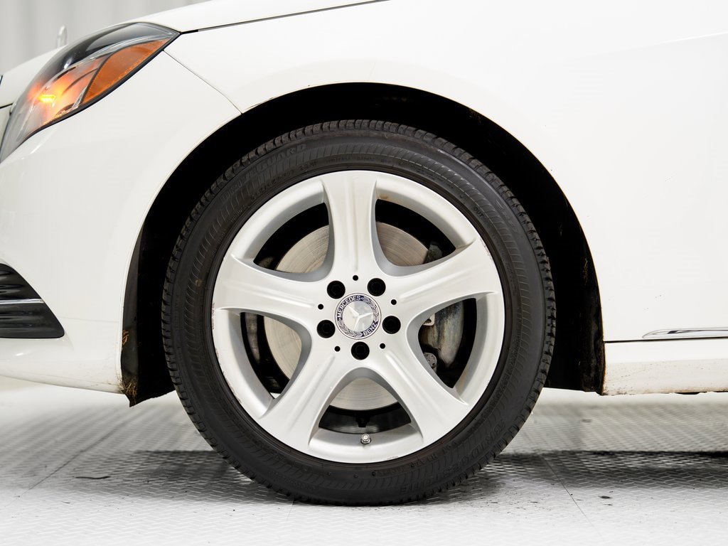 Used 2015 Mercedes-Benz E 250 BlueTEC 4MATIC Sedan image 28