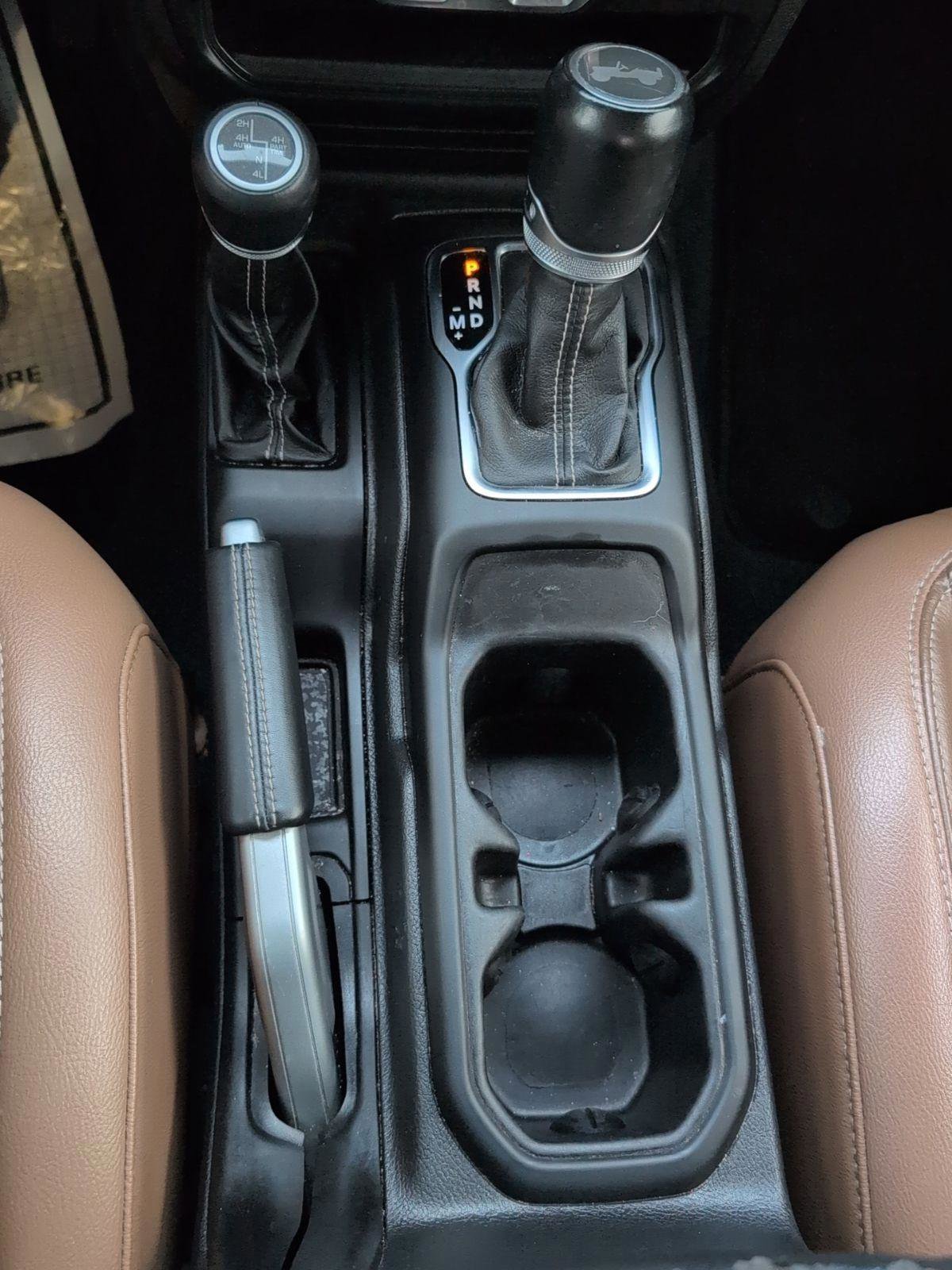 Used 2021 Jeep Wrangler Unlimited Sahara w/ Safety Group image 27