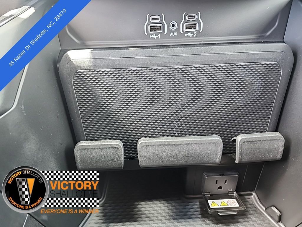 New 2026 RAM 1500 4x4 Crew Cab image 38