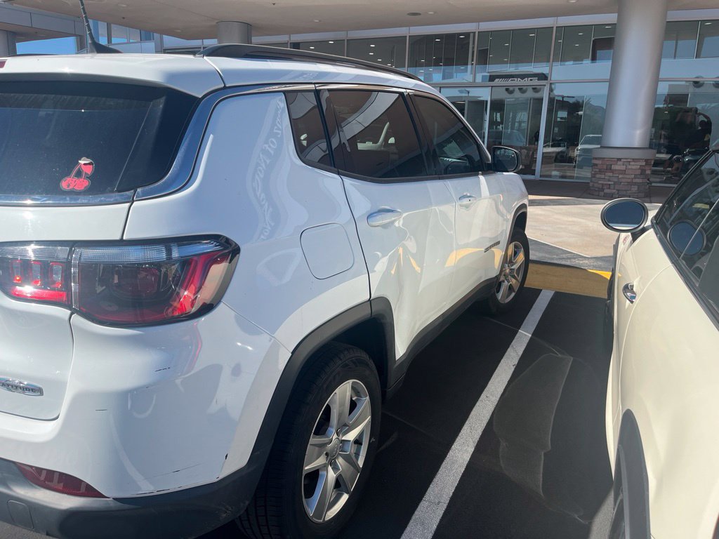 Used 2022 Jeep Compass Latitude AWD/4WD image 4
