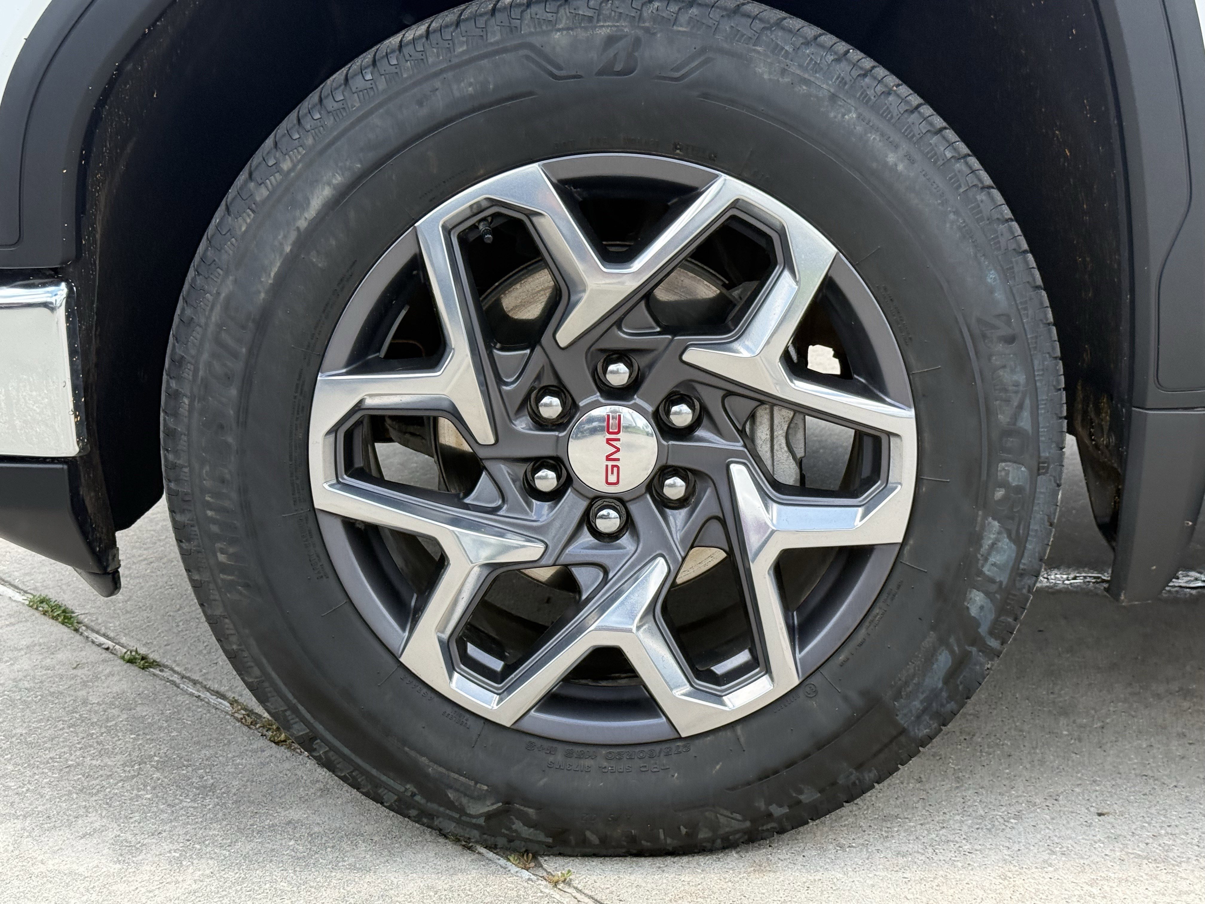 Used 2025 GMC Sierra 1500 SLT RWD image 12