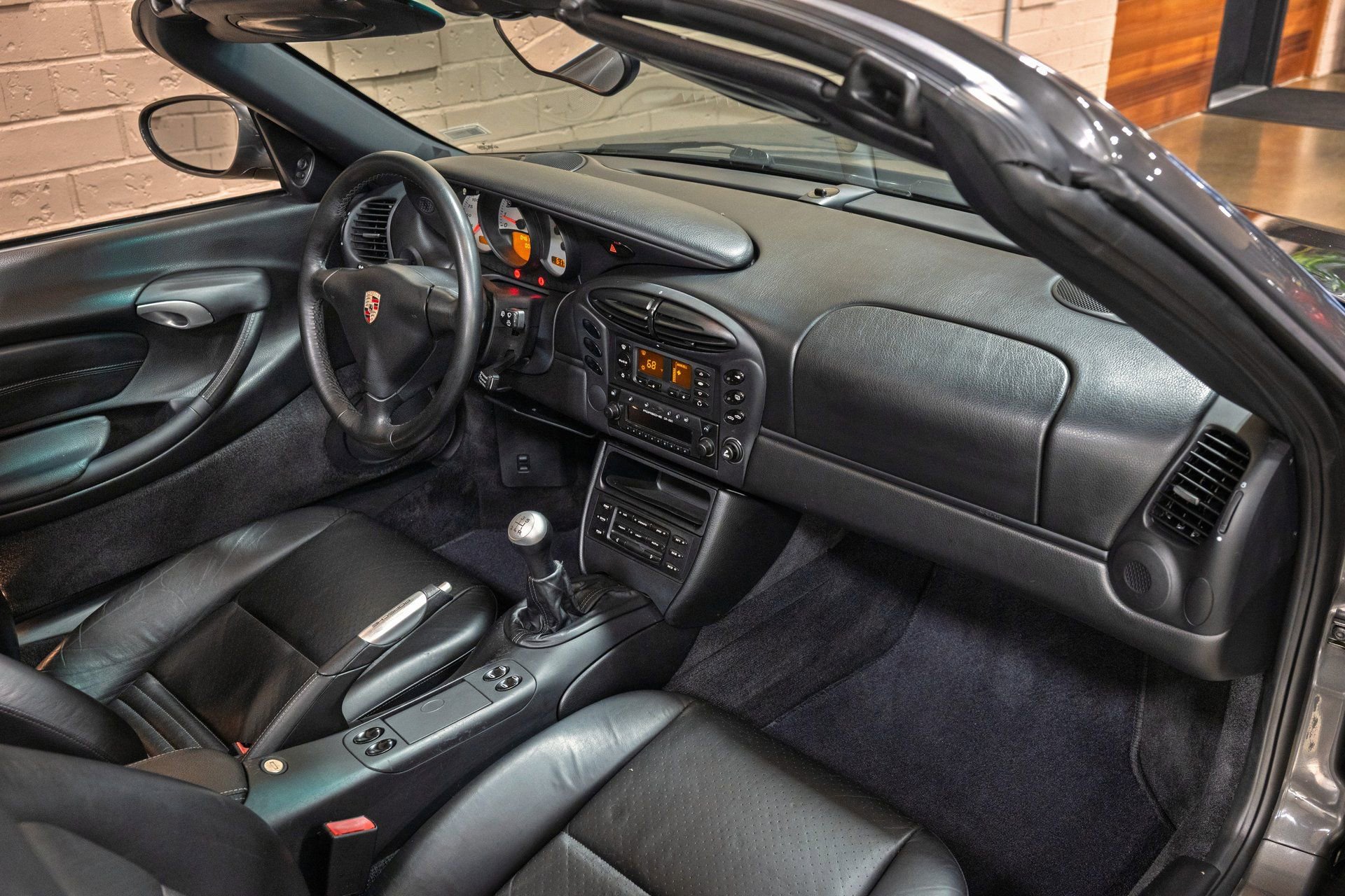 Used 2001 Porsche Boxster image 22