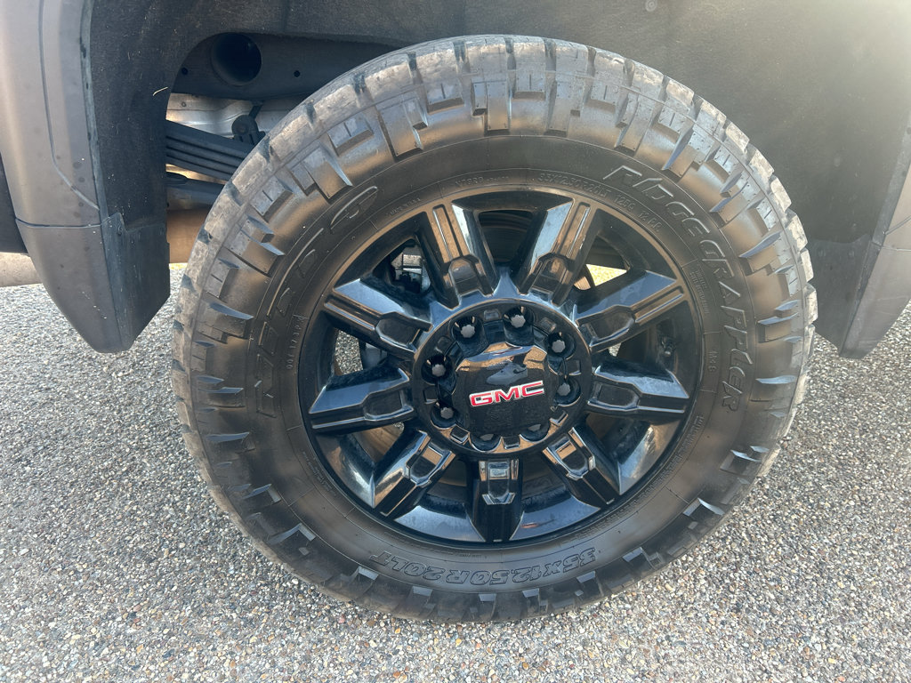 Used 2023 GMC Sierra 2500 AT4 w/ AT4 Premium Plus Package AWD/4WD image 8