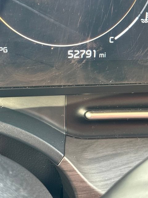 Certified 2024 Kia Carnival SX FWD image 19