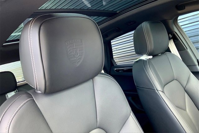 New 2026 Porsche Macan S image 8