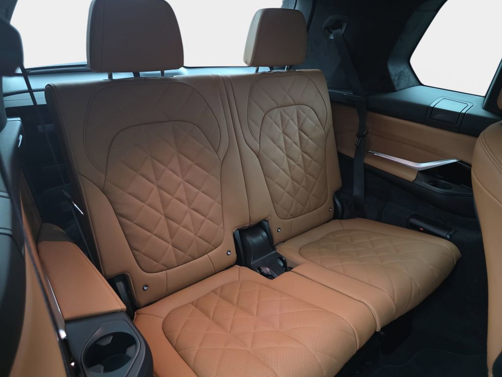 New 2026 BMW X7 xDrive40i w/ M Sport Package image 12