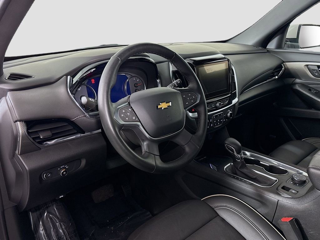 Used 2023 Chevrolet Traverse Premier image 10