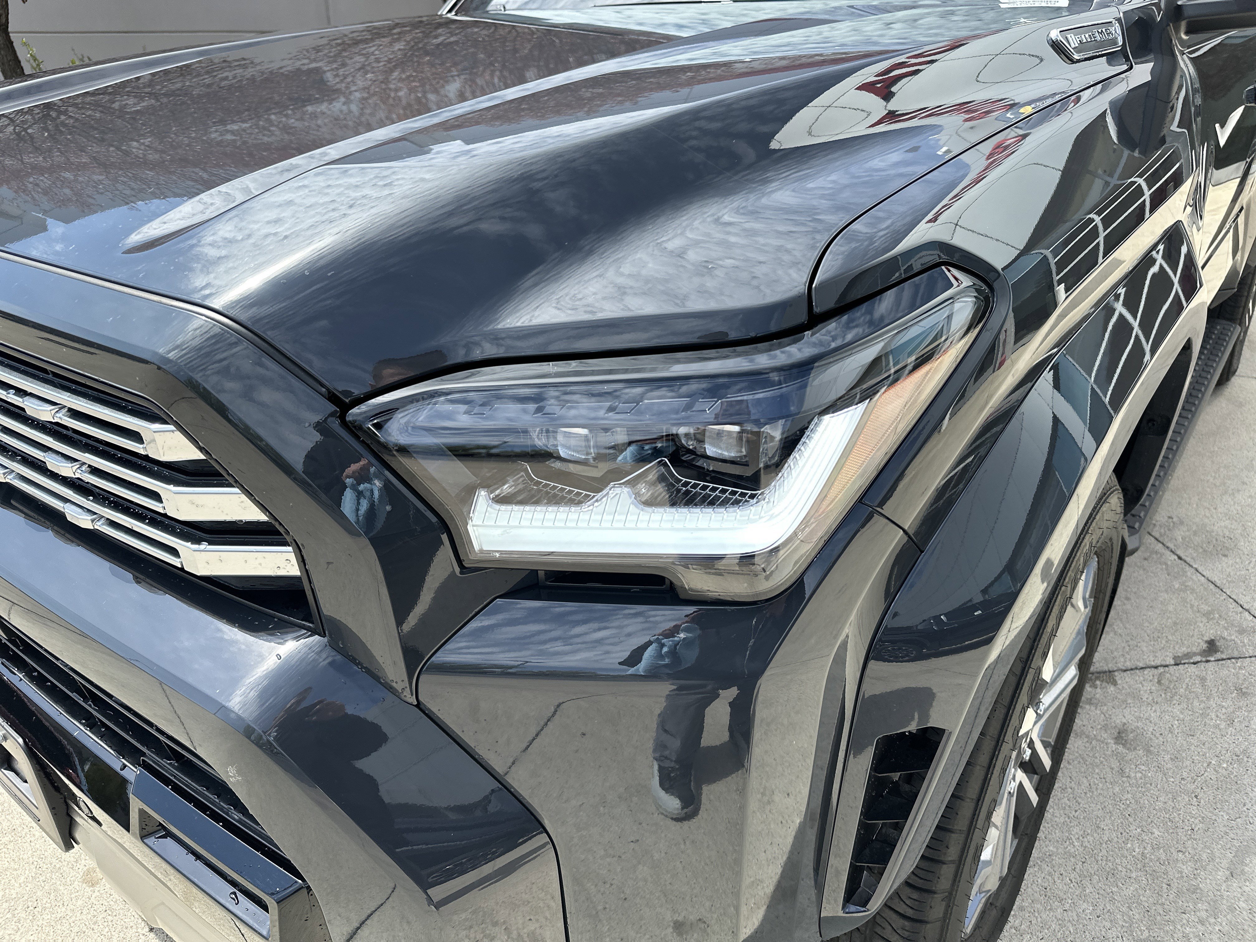 Used 2025 Toyota 4Runner Limited image 11