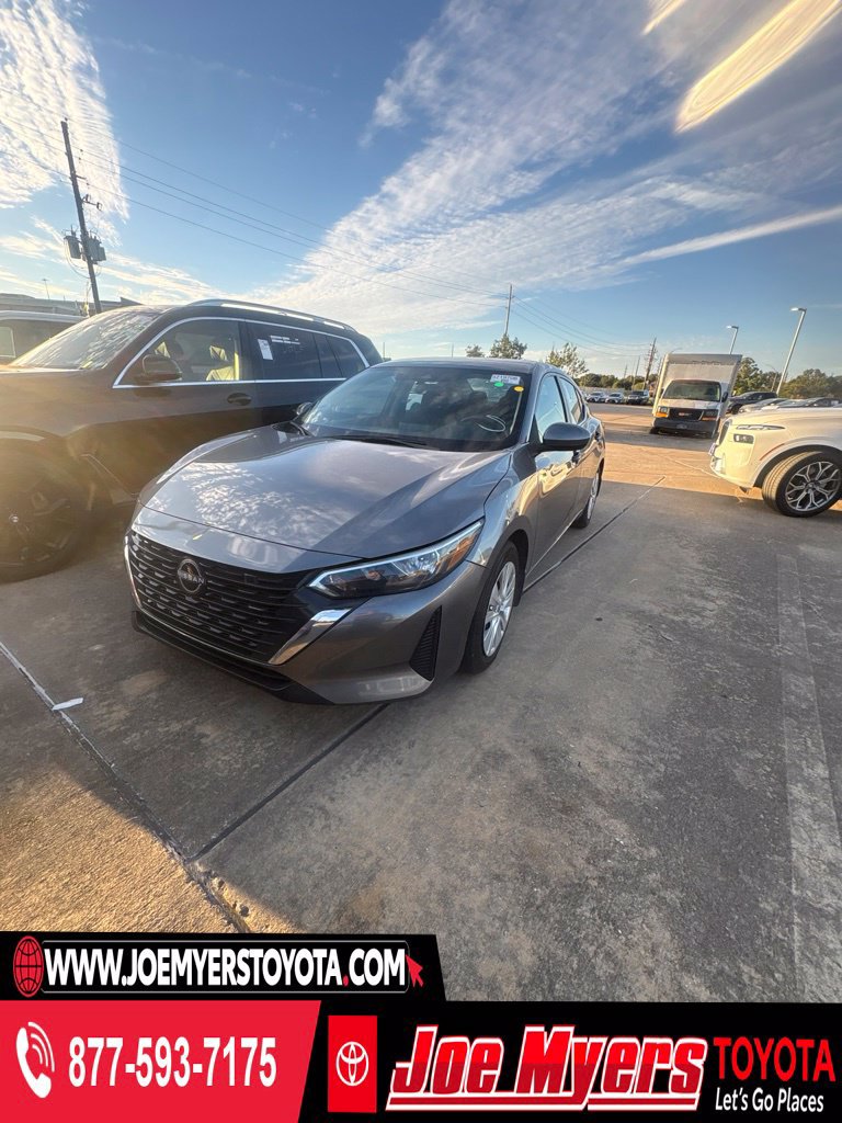 Used 2025 Nissan Sentra S FWD image 1
