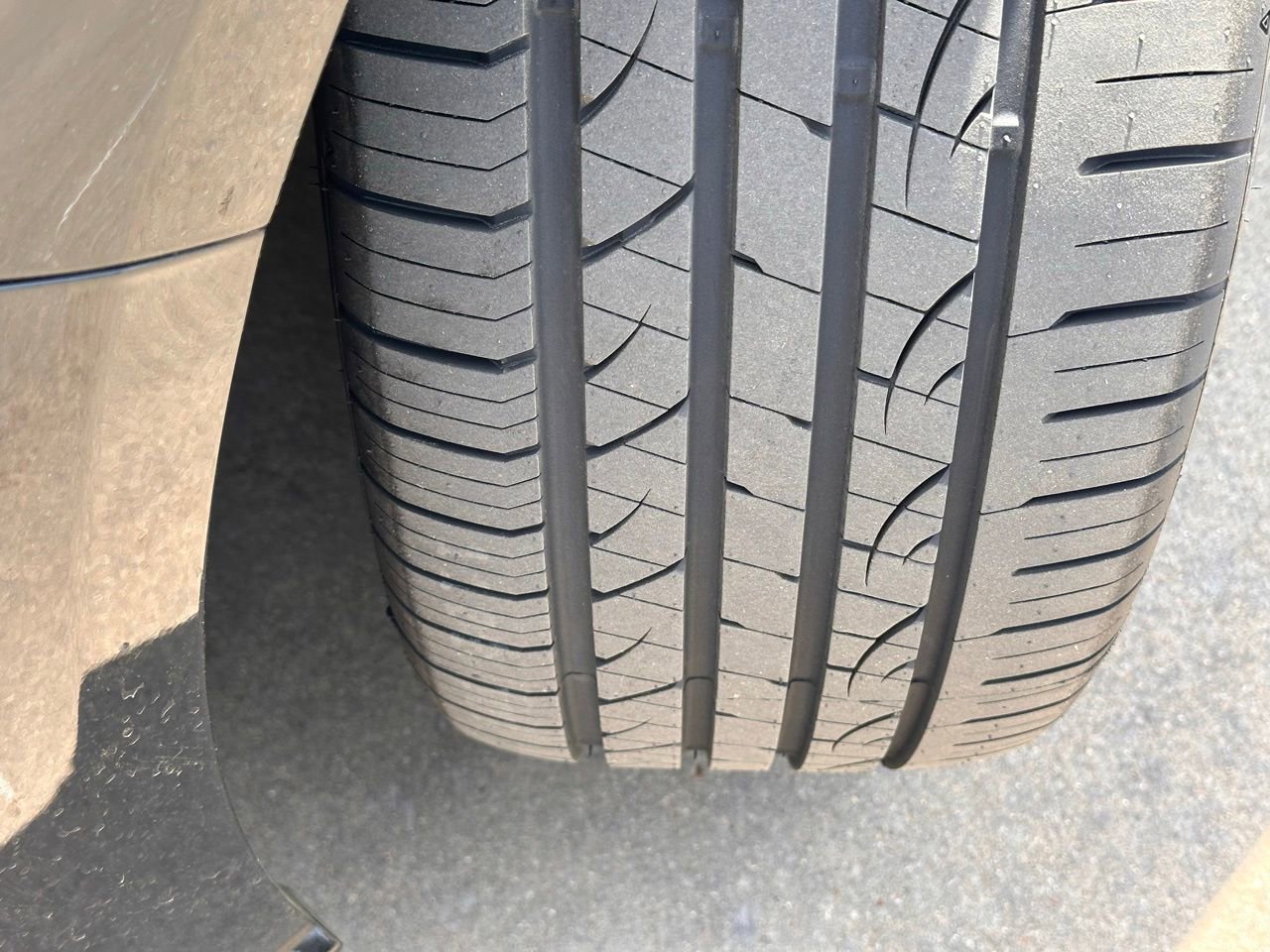 Used 2023 INFINITI Q50 Sensory image 3