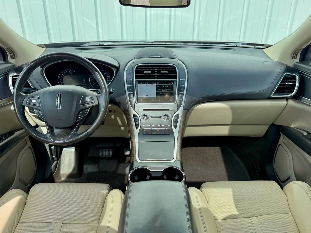 Used 2017 Lincoln MKX Reserve w/ Driver Assistance Package image 36