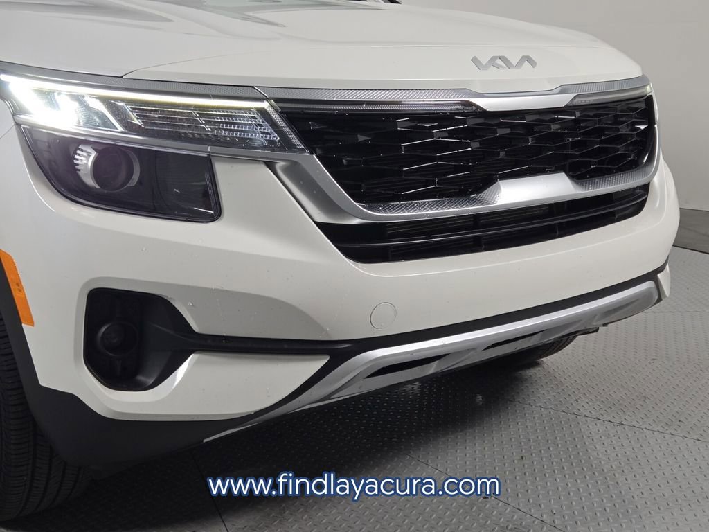 Used 2023 Kia Seltos EX image 10