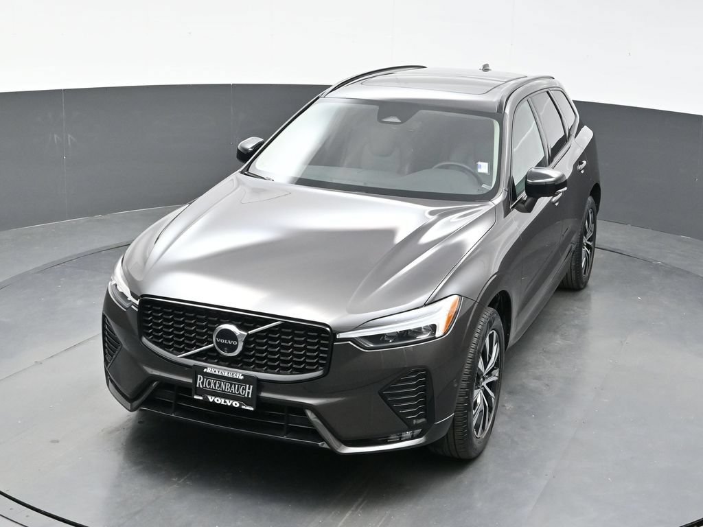 Used 2024 Volvo XC60 B5 Plus AWD/4WD image 30