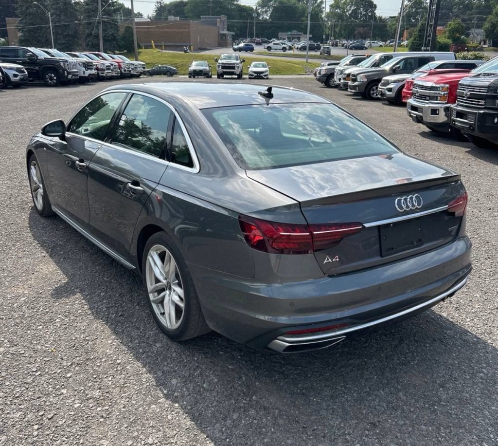Used 2022 Audi A4 2.0T Premium Plus w/ Premium Plus Package AWD/4WD image 4