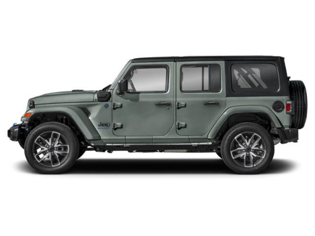 Used 2024 Jeep Wrangler Unlimited Sahara w/ Technology Group AWD/4WD image 3