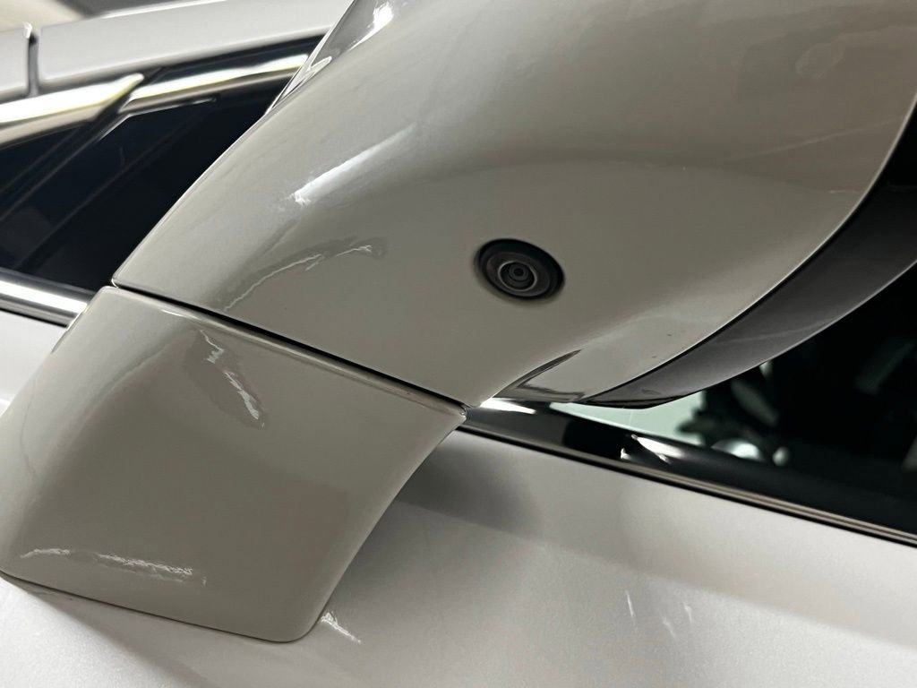 Certified 2023 Buick Enclave Avenir w/ Trailering Package, 5000 lbs. image 18