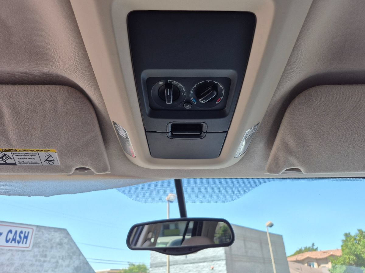 Used 2004 Ford Expedition XLT RWD image 48